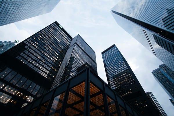 Vanke Names Xu Enli as New Chairman as Developer Battles to Curb Losses
